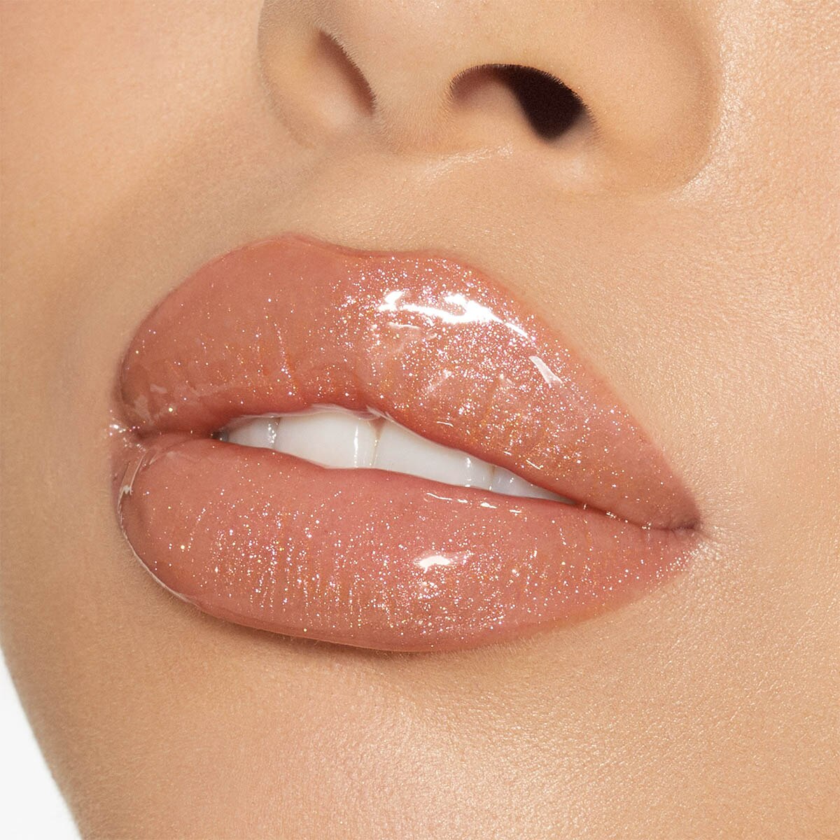 KYLIE COSMETICS HIGH GLOSS (BRILLO LABIAL)